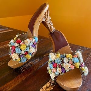 Hand Carved Wood Shoes with Ribbon Roses~~Size 8